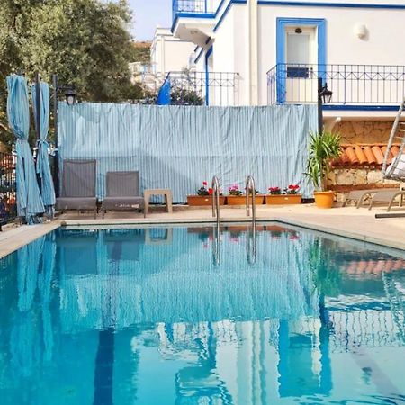 Shared Pool Flat Located 3 Min To Beach In Kalkan Apartment Ngoại thất bức ảnh