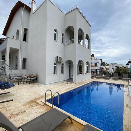 Shared Pool Flat Located 3 Min To Beach In Kalkan Apartment Ngoại thất bức ảnh