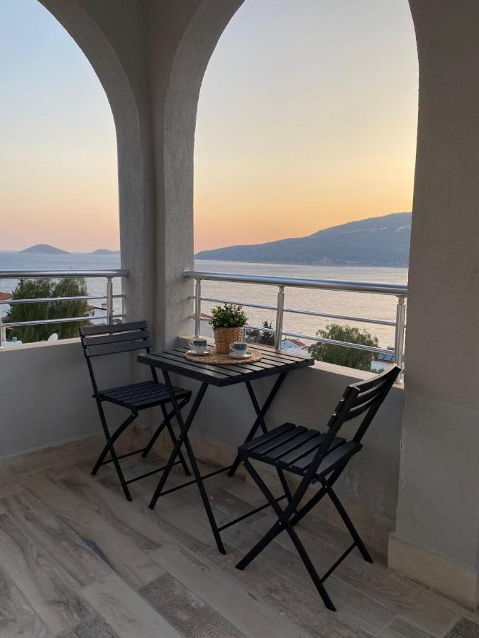 Shared Pool Flat Located 3 Min To Beach In Kalkan Apartment Ngoại thất bức ảnh